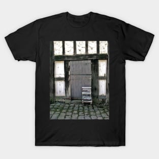 Old chair, Monsalvat Artist's Colony, Eltham T-Shirt